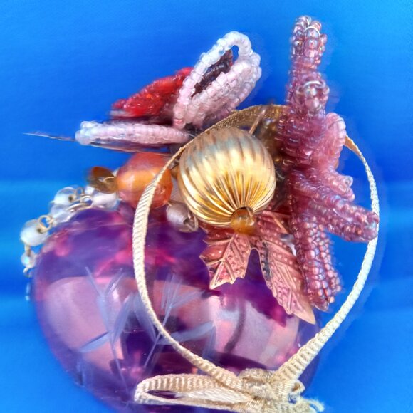 vintage Christmas ornament cut glass with seed bead hand made flowers - Picture 7 of 7